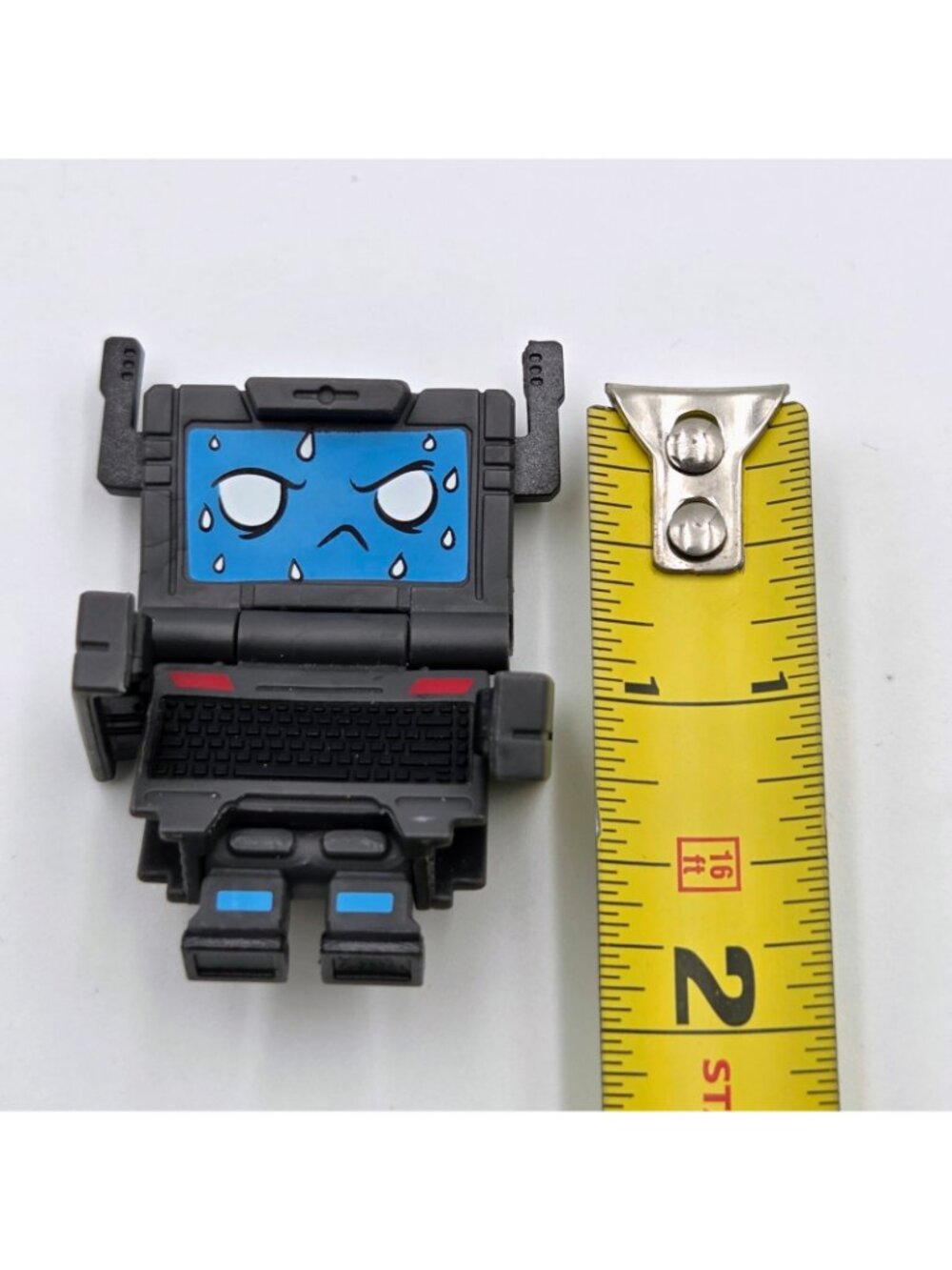 Botbots Series 1 Raddhaxx Techie Team Laptop Computer Transformer Toy Read - Picture 3 of 7